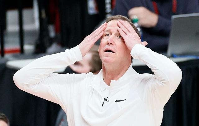 Kaiyun APP-有些巨星生涯注定无冠 但利拉德谈放弃还为时过早